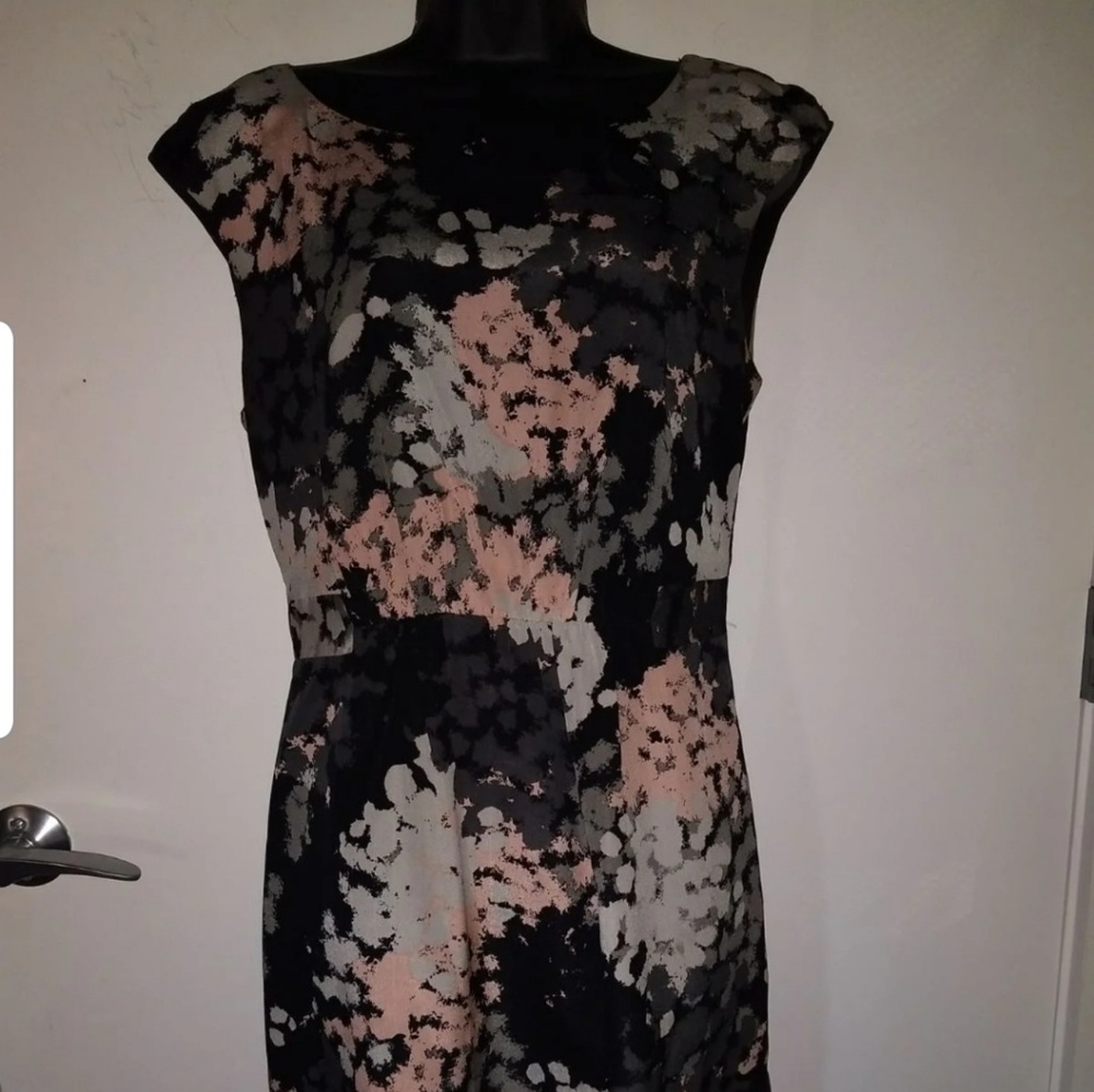Patterned Sheath Dress Size M